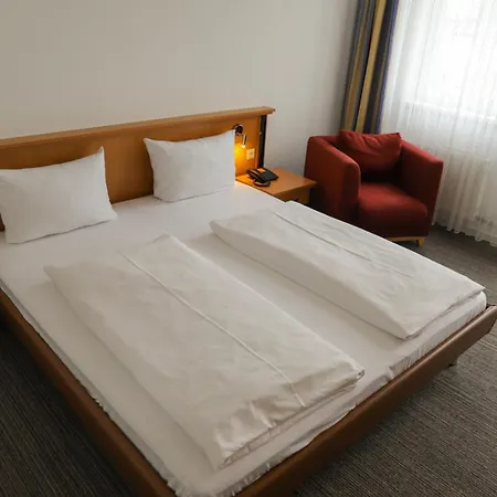 ホテル アム ズトア 3*