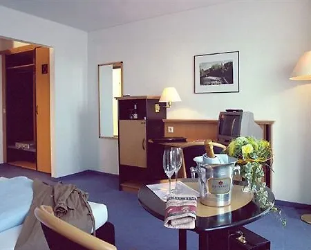 アム ズトア ホテル バックナング